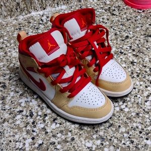 Jordan 1 Retro Cardinals Size 12c